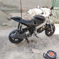ricambi dna 125 4t motore piaggio Leader 