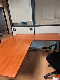 scrivania larga 180 con prolunga 80x73