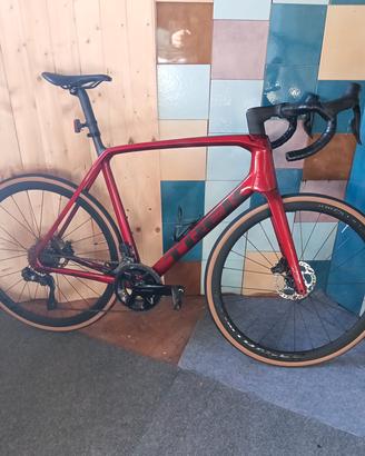 TREK EMONDA 2025