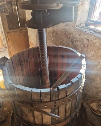 Torchio Antico per Uva 