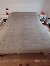 Copriletto morbido in pile