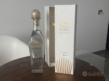 Bottiglia tequila Patron El cielo con astuccio