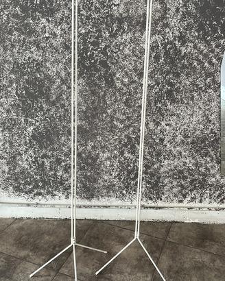 Supporti in metallo per grucce-lavanderia/tintoria