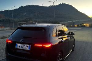 Mercedes-Benz B180d AMG Line ADVANCE PLUS