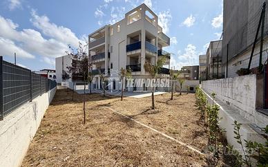 4 LOCALI CON GIARDINO