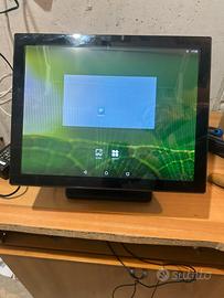 Tablet 15 pollici con supporto