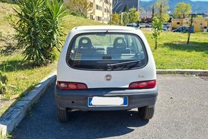 FIAT 600