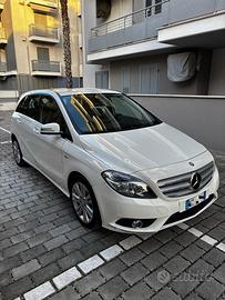Mercedes Benz Classe B 180 CDI BlueEFFICIENCY 2012