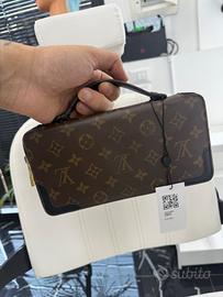 Louis Vuitton Pochette perfetta originale con veri