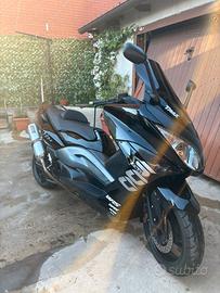Yamaha Tmax 500