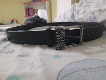 cinta armani exchange