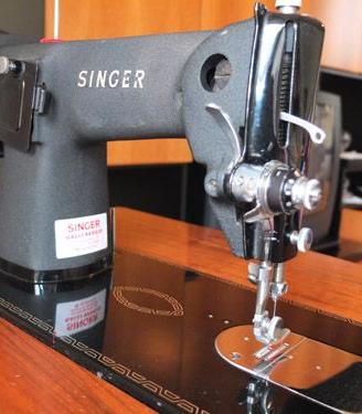 Macchina da cucire  vintage a pedale Singer