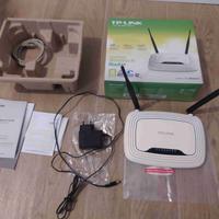 TP-Link TL-WR841N 300Mbps Cavo Omaggio