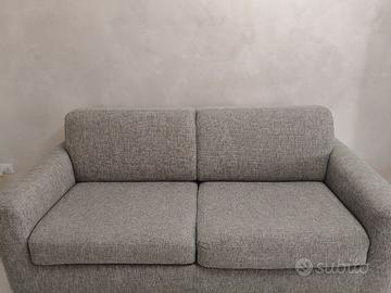 Divano letto3 posti poltrone e sofa come nuovo