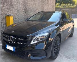 Mercedes GLA 220 4Matic - Night Edition