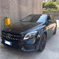 Mercedes GLA 220 4Matic - Night Edition
