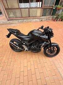 Yamaha MT-03 2023 A2 - Akrapovic - gomme nuove
