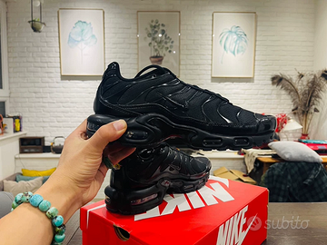 Nike Air Max Plus Triple Black  EU 43