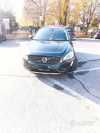 VOLVO XC60 FWD
