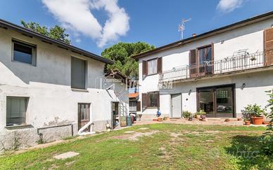 GORLA MINORE - CASA INDIPENDENTE CON GIARDINO