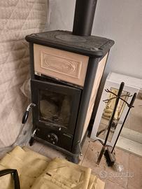 Stufa a legno 