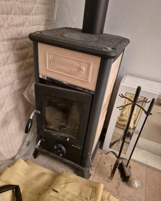 Stufa a legno 