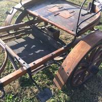 Calesse antico in legno