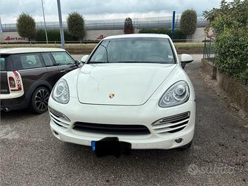 PORSCHE CAYENNE FULL