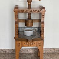 Pressa per il formaggio