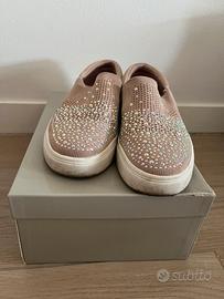 Scarpa slip-on con strass