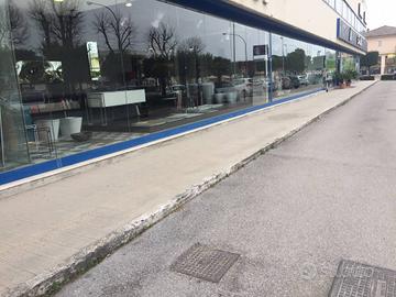 Immobile in asta di 375 m² con più di 5 locali a S