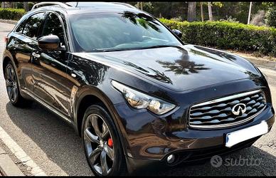 Suv sportivo 4x4 automatico 6 cilindri 