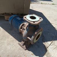 Motoripompa: per circolatori trifase 600minuto 1kv