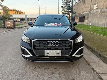 Audi Q2 30 TDI S tronic cockpit navigatore
