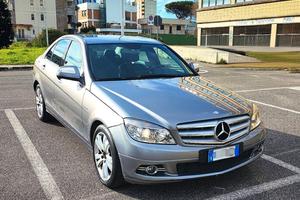 Mercedes C220 Avantgarde - 2007