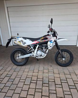 Husqvarna SMR 125 4 t motard