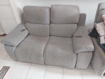 Divano con alzapiedi elettrico poltrone sofà 