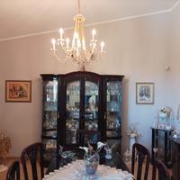 Sala da pranzo completa