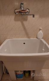 lavatoio in ceramica 