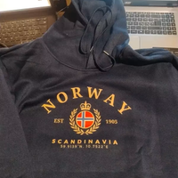 felpa con cappuccio con stampa "NORWAY" taglia XL