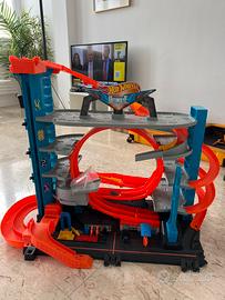 Garage hotweels macchinine