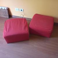 Puff Ikea poggiapiedi divano soggiorno