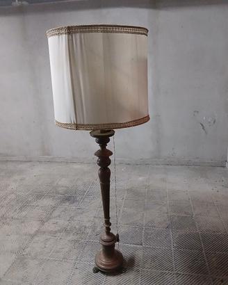 Piantana tre luci