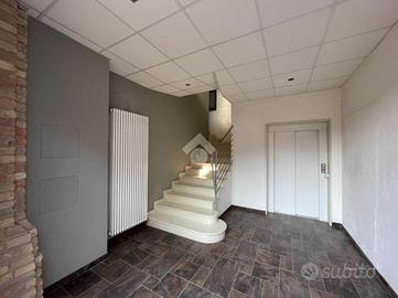 MULTILOCALE A ACQUANEGRA SUL CHIESE