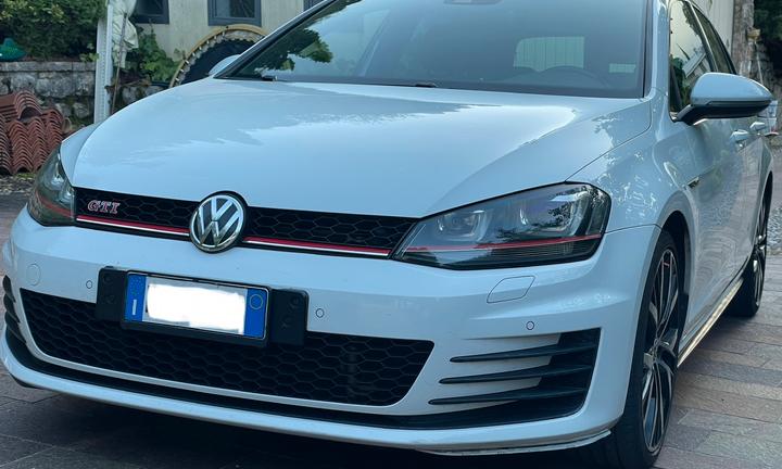 VW Golf GTI