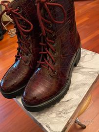 Anfibi bordeaux ecopelle misura 41