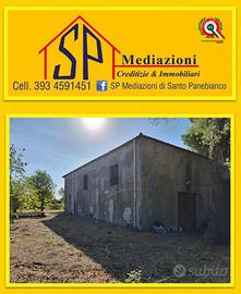 Magazzino con area esterna
