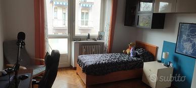 Ampia camera luminosa - torino -zona parella