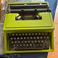 MACCHINA DA SCRIVERE OLIVETTI DORA