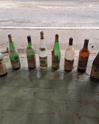 Lotto 10 bottiglie di vino antiche vuote